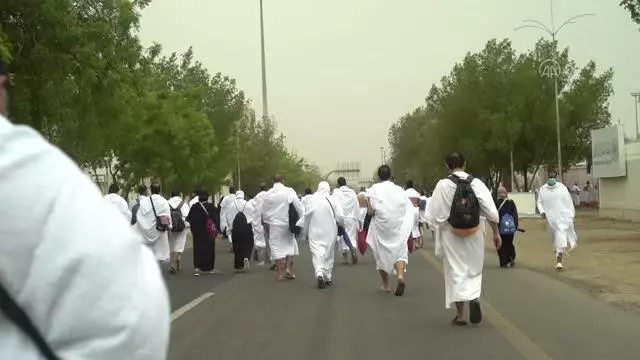 Hacı adayları Arafat'ta (3)