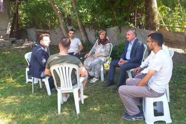 Son dakika haber: Havza Kaymakamı Yılmaz ve Başkan Özdemir'den şehit aileleri ve gazilere ziyaret Son dakika haber: Havza Kaymakamı Yılmaz ve Başkan Özdemir'den şehit aileleri ve gazilere ziyaret