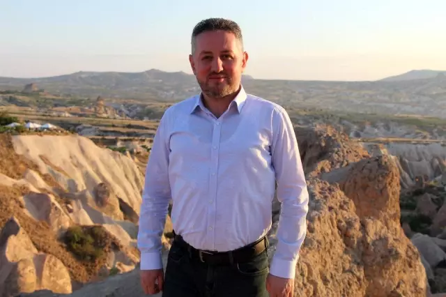 Her gün binlerce kişi günbatımını izlemek için Kapadokya'ya akın ediyor