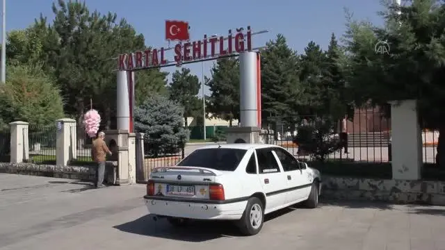 Son dakika: İç Anadolu'da Kurban Bayramı arifesinde şehitlikler ziyaret edildi Son dakika: İç Anadolu'da Kurban Bayramı arifesinde şehitlikler ziyaret edildi