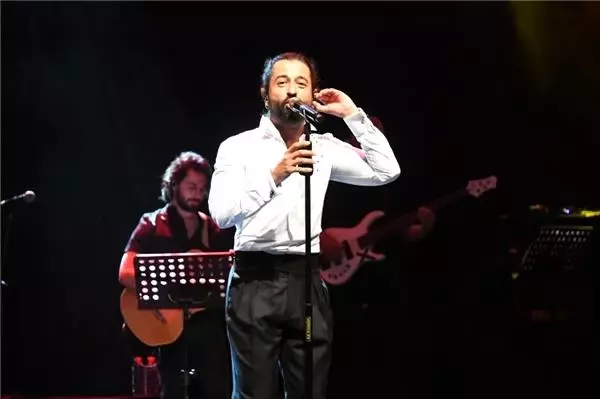 İki yıllık aşk Harbiye'de ortaya çıktı