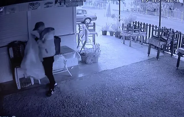 İlk hırsızlıkta 'ihtiyaç sahibidir' diye ses çıkarmadı, ikincisinde polise koştu