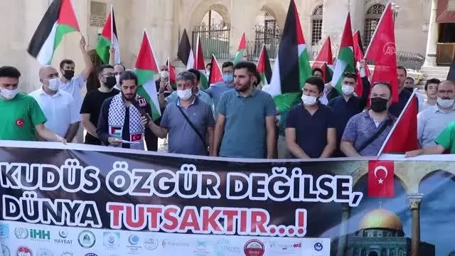 AFYONKARAHİSAR - Mescid-i Aksa'ya yapılan baskına tepki AFYONKARAHİSAR - Mescid-i Aksa'ya yapılan baskına tepki