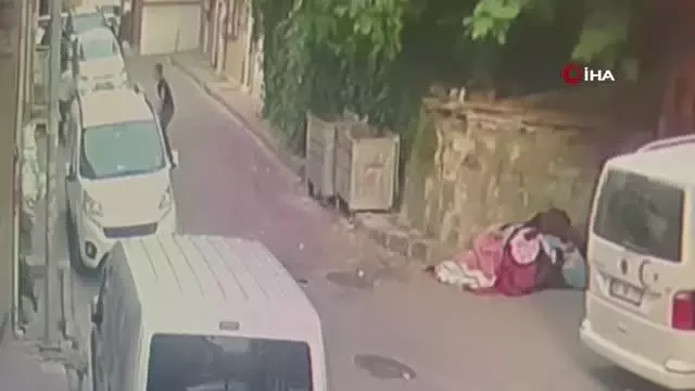 Son dakika haberi! İstanbul'da korkunç cinayet kamerada: Yaralı halde motorla kaçtı, hastanede öldü