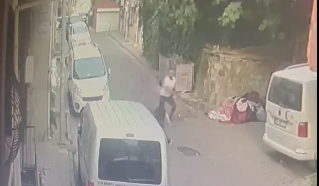 İstanbul'da korkunç cinayet kamerada: Yaralı halde motorla kaçtı, hastanede öldü