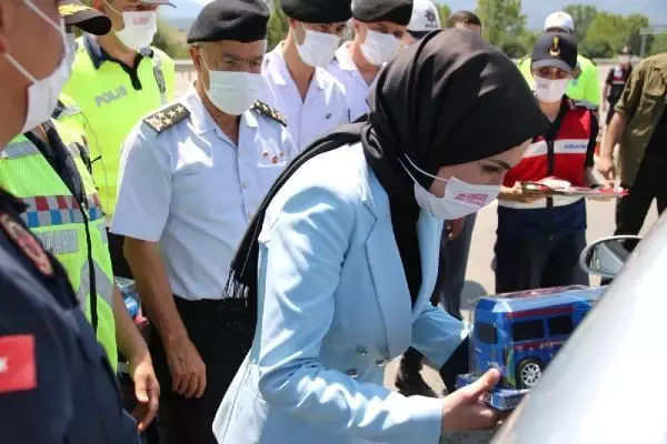 Son dakika: JANDARMA GENEL KOMUTANLIĞI, 217 BİN 293 PERSONELLE KURBAN BAYRAMI TEDBİRLERİ ALDI