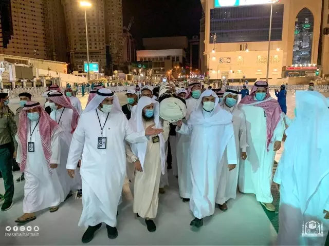 Kabe'nin örtüsü 'Kisve-i Şerif'i değiştirme çalışmaları başladı