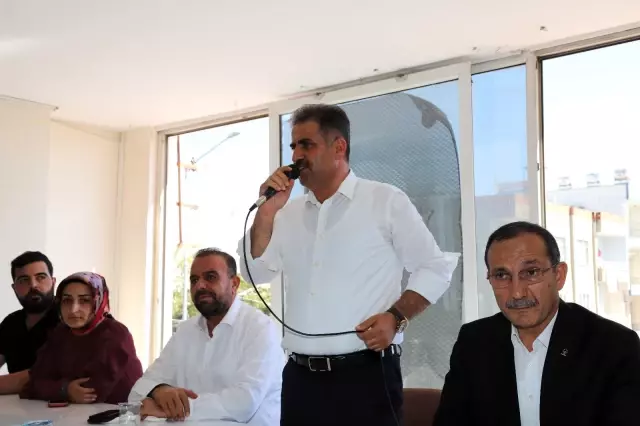Kahta AK Parti'de bayramlaşma töreni