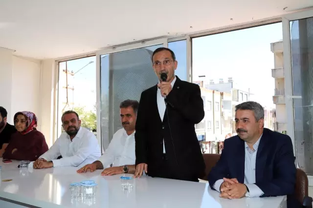 Kahta AK Parti'de bayramlaşma töreni