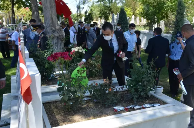 Karaman'da şehitlik ziyareti