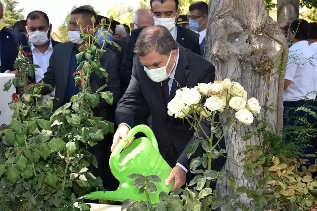 Karaman'da şehitlik ziyareti