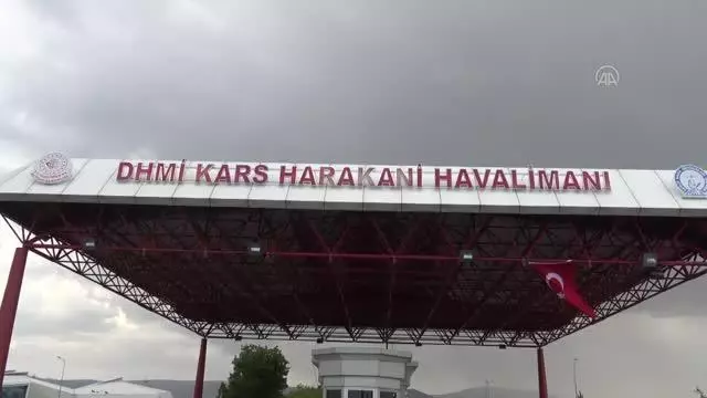 Kars Harakani Havalimanı'nda bayram yoğunluğu