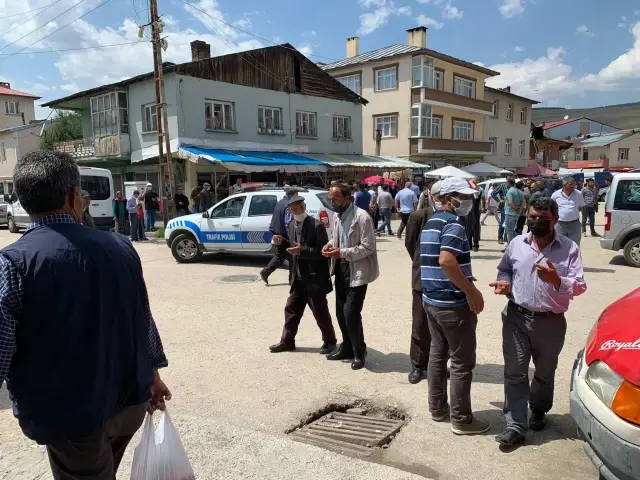 Kars'ta hayvan otlatma kavgası: 8 yaralı Kars'ta hayvan otlatma kavgası: 8 yaralı