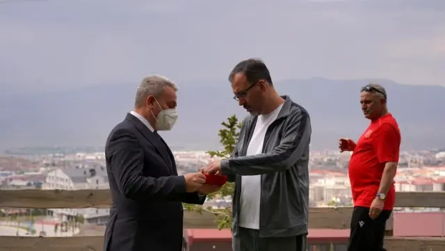 Kasapoğlu dünyayı Erzurum'a çağırdı