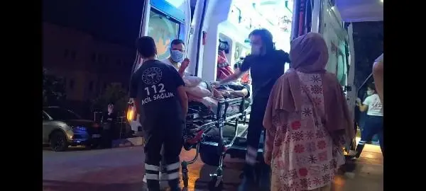 KOCAELİ-KAVGA EDEN KOMŞULAR BİRBİRİNİ BIÇAKLADI