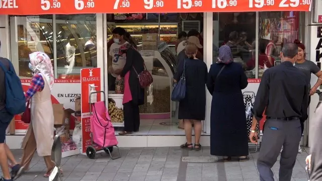 Kırklareli'nde bayram öncesi alışveriş yoğunluğu