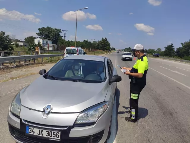 Kırklareli'nde trafik denetiminde sürücüler uyarıldı