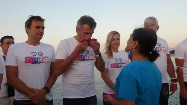 KKTC'ye ilk kulacı eski Bakan Tüzmen attı