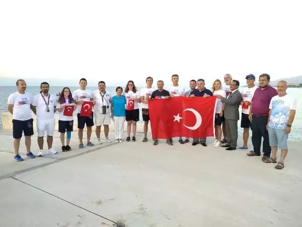 KKTC'ye ilk kulacı eski Bakan Tüzmen attı