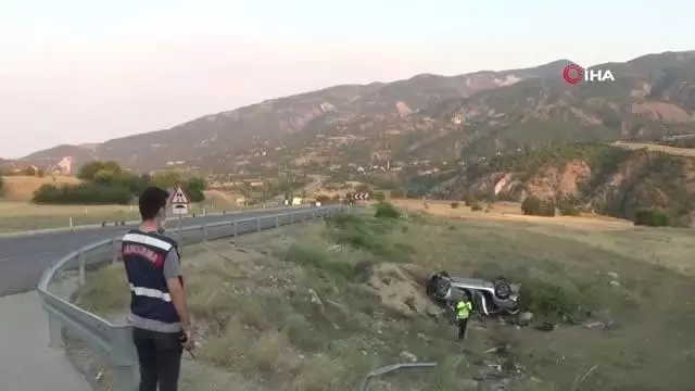 Son dakika haberi... Kontrolden çıkan otomobil şarampole uçtu: 3'ü çocuk 6 yaralı Son dakika haberi... Kontrolden çıkan otomobil şarampole uçtu: 3'ü çocuk 6 yaralı