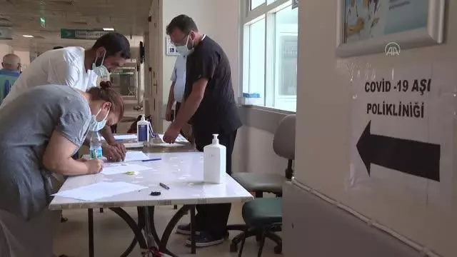 Kovid-19'a karşı aşılamada bayramda da hız kesmeyecek
