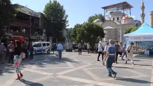 Kurban Bayramı alışverişinde bunaltan sıcaklık