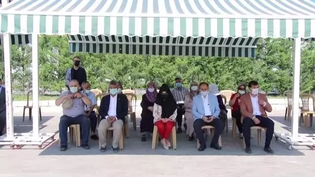 Kurban Bayramı arifesinde şehitlik ziyareti yapıldı