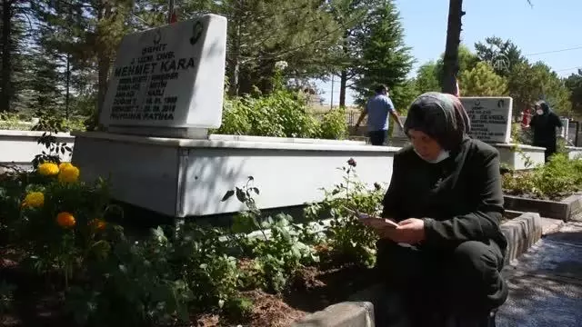 Son dakika haberleri! Kurban Bayramı arifesinde şehitlik ziyaretleri