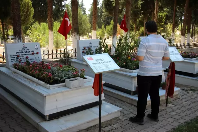 Kurban Bayramı öncesi Aydın'da mezarlıklar ziyaretçilerle doldu