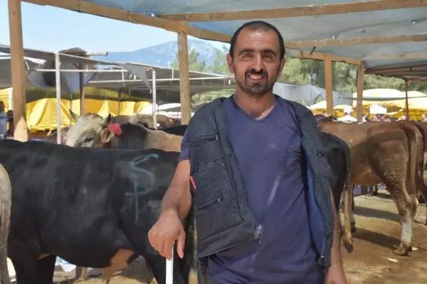 KURBAN PAZARINDA SON GÜN YOĞUNLUĞU