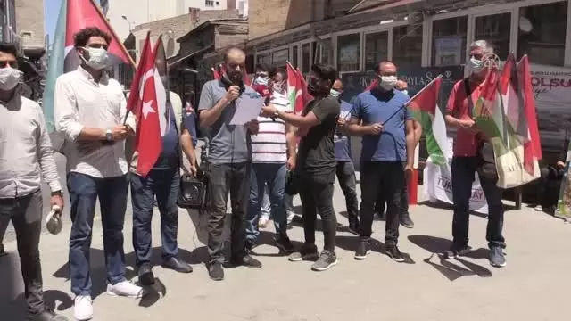 Mescid-i Aksa'ya yapılan baskına tepki Mescid-i Aksa'ya yapılan baskına tepki