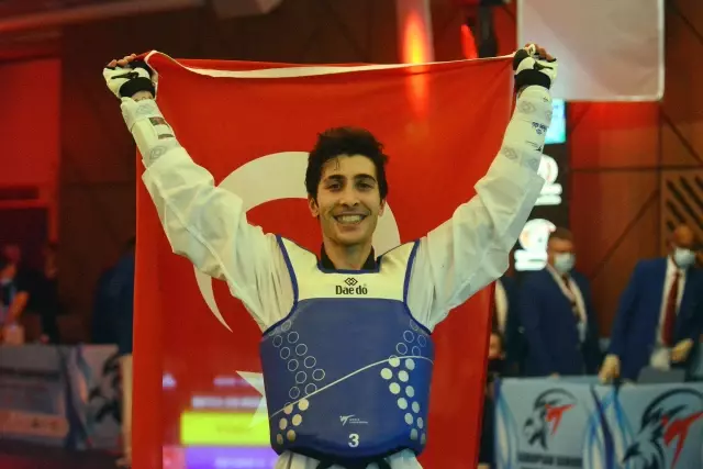 Milli tekvandocu Hakan Reçber: 'Genç yaşta olimpiyat heyecanını yaşayacak olmanın heyecanını yaşıyorum' Milli tekvandocu Hakan Reçber: 'Genç yaşta olimpiyat heyecanını yaşayacak olmanın heyecanını yaşıyorum'