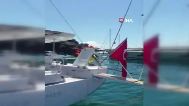 Milyon dolarlık yat küle döndü Milyon dolarlık yat küle döndü