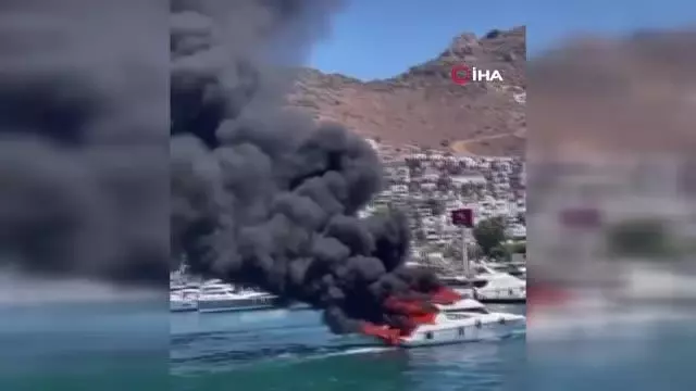 Milyon dolarlık yat küle döndü