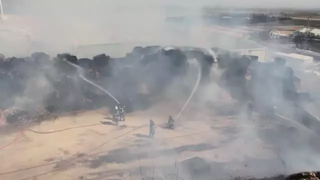 Son dakika haberleri! Hatay'da mısır silajı balyalarının bulunduğu alanda çıkan yangın kontrol altına alındı