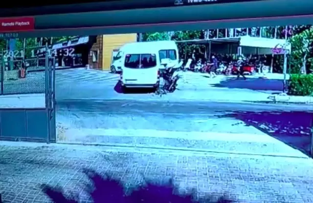 Motosiklet sürücüsünün ölümden döndüğü anlar kamerada