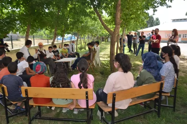 90 yaşındaki Kore Gazisi Hüsnü dededen öğrencilere tarih söyleşisi