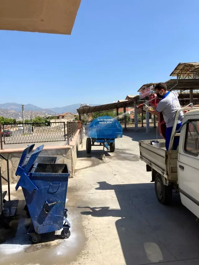 Nazilli'de kurban kesim alanları dezenfekte edildi
