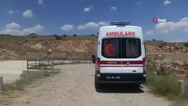 Öğretmenin cansız bedeni gölette bulundu Öğretmenin cansız bedeni gölette bulundu