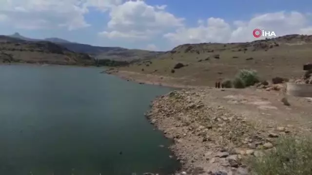 Öğretmenin cansız bedeni gölette bulundu