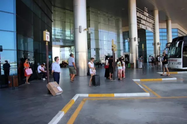 Otogarlarda bayram hareketliliği