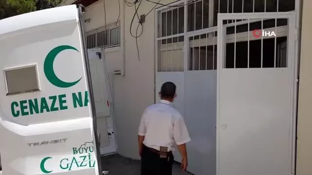 Otomobil takla attı: Çocuğu vefat eden anne yaralandı