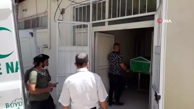 Otomobil takla attı: Çocuğu vefat eden anne yaralandı