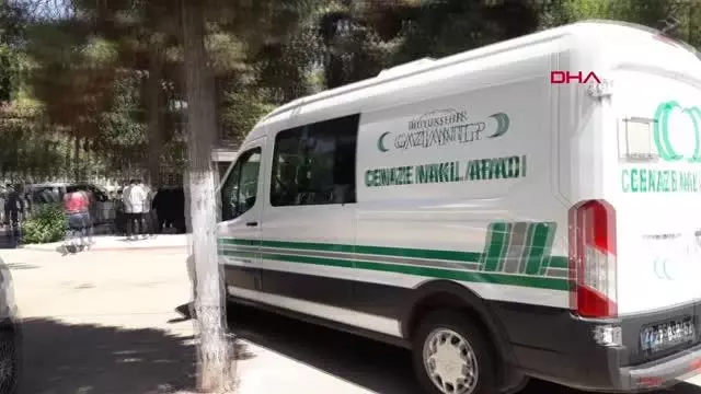 Son dakika gündem: OTOMOBİLİN ÇARPTIĞI MOTOSİKLETLİ ÖLDÜ