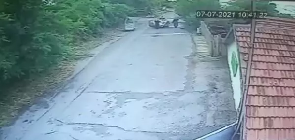 PENDİK'TE HIRSIZLIK YAPAN KADINLAR YAKALANDI