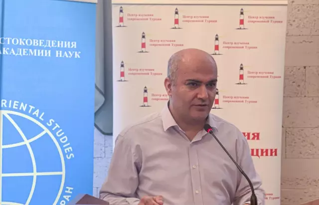 Rus uzmanlar, 15 Temmuz darbe girişimini değerlendirdi Rus uzmanlar, 15 Temmuz darbe girişimini değerlendirdi