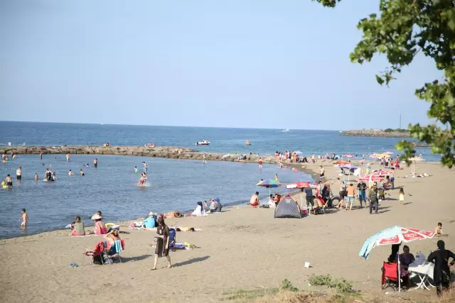 'Sakin şehir' Perşembe'de Kurban Bayramı öncesi ziyaretçi yoğunluğu yaşanıyor