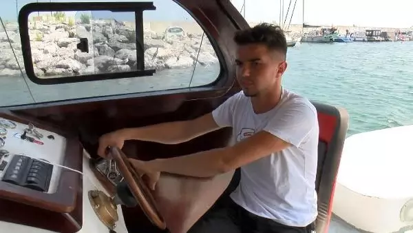 SAMATYA AÇIKLARINDA BİNDİKLERİ TEKNEDEN AĞABEYİNİN KAYBOLDUĞU ANI ANLATTI SAMATYA AÇIKLARINDA BİNDİKLERİ TEKNEDEN AĞABEYİNİN KAYBOLDUĞU ANI ANLATTI