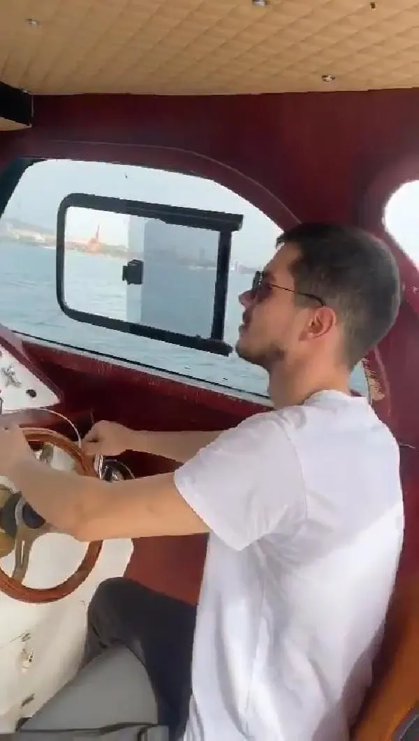 SAMATYA AÇIKLARINDA BİNDİKLERİ TEKNEDEN AĞABEYİNİN KAYBOLDUĞU ANI ANLATTI