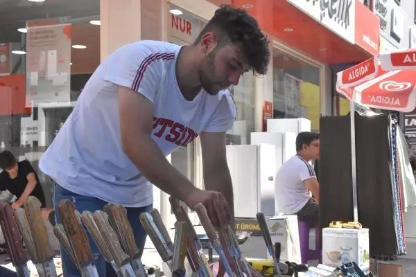 SİVAS'TA 38 DERECE SICAKTA BAYRAM ALIŞVERİŞİ YOĞUNLUĞU